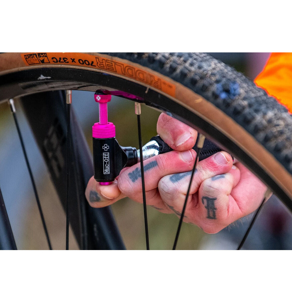 Muc-Off Road tire inflator kit