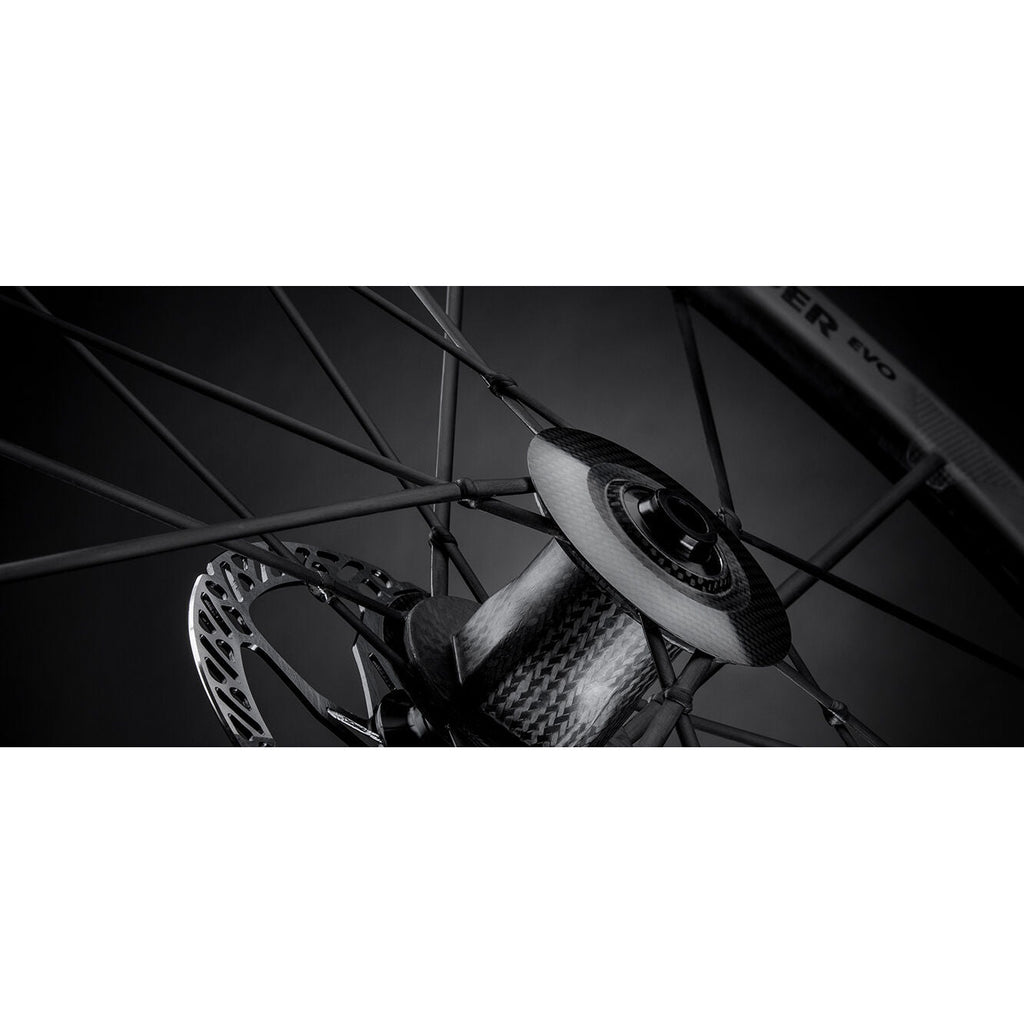 Lightweight Pfadfinder EVO Schwarz ED Carbon tubeless Disc front wheel