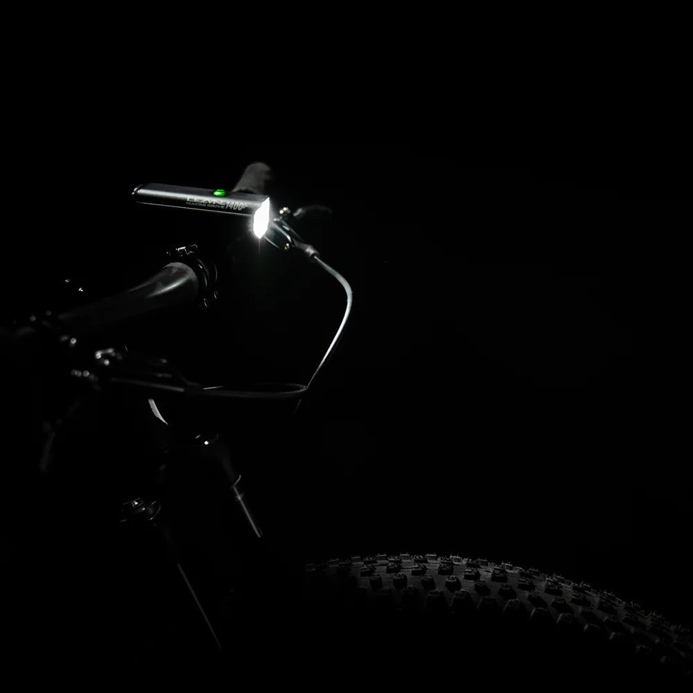 Lezyne Macro Drive 1400+ lumen front light