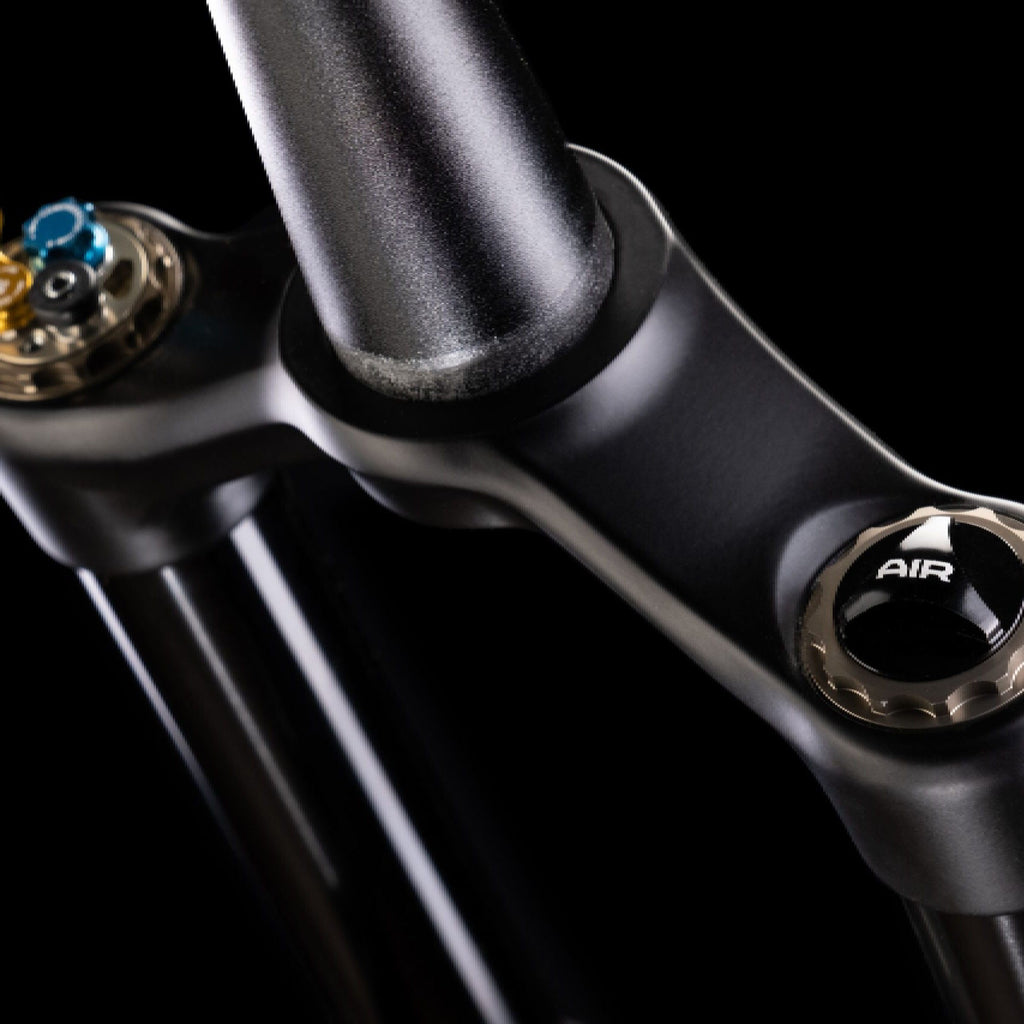 Formula Selva S 27.5/29" Tapered 15QR Boost Rake 43mm Standard fork