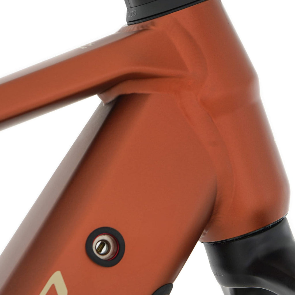 Megamo Reach HT 05 Equipped