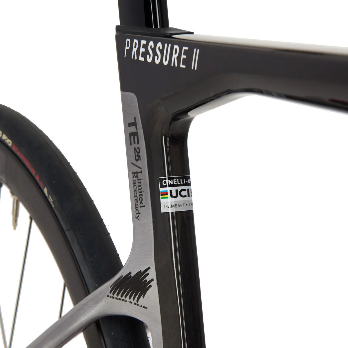 Cinelli Pressure 2 Shimano Ultegra Di2 + Fulcrum Wind 57  2026