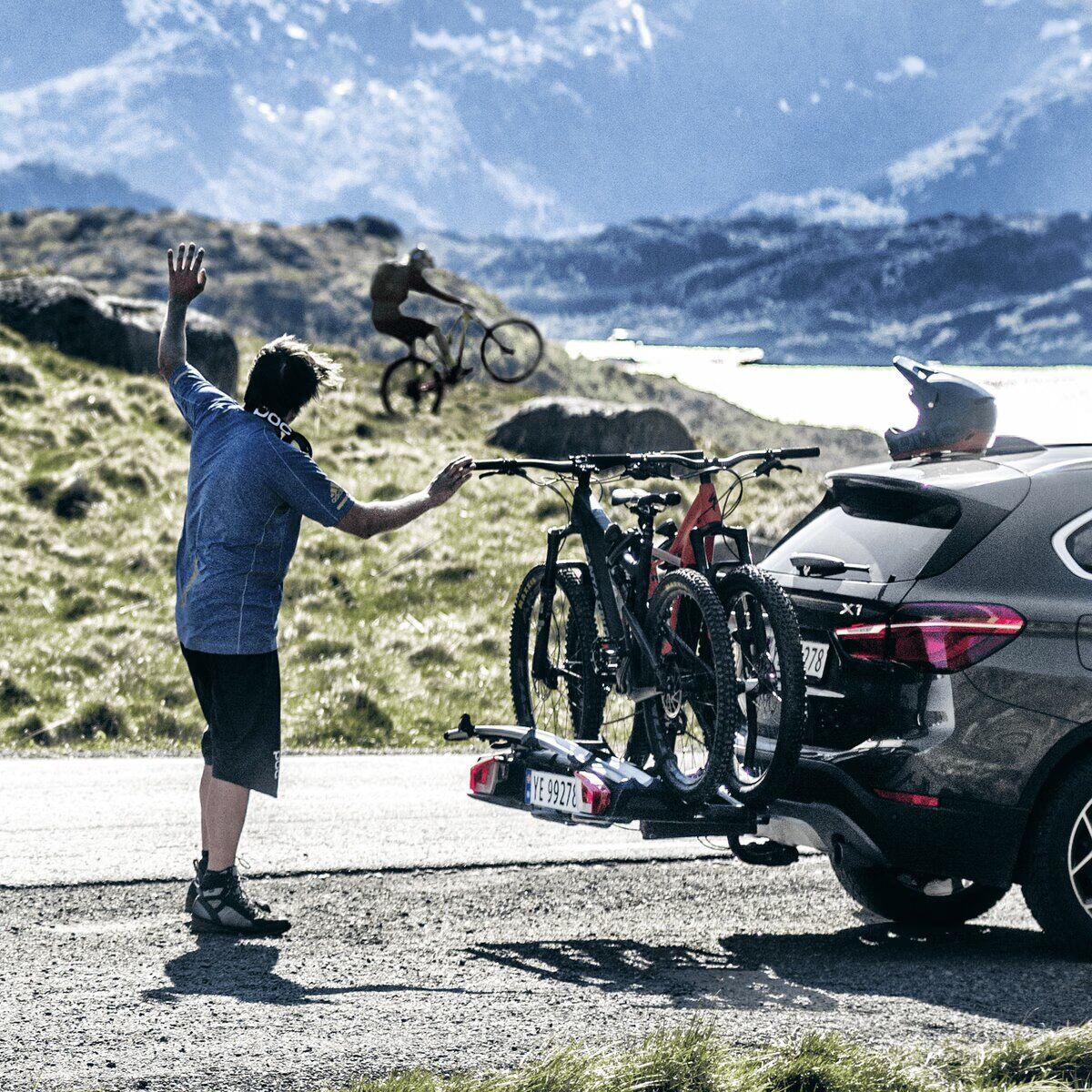 Thule Velospace XT towbar bike rack