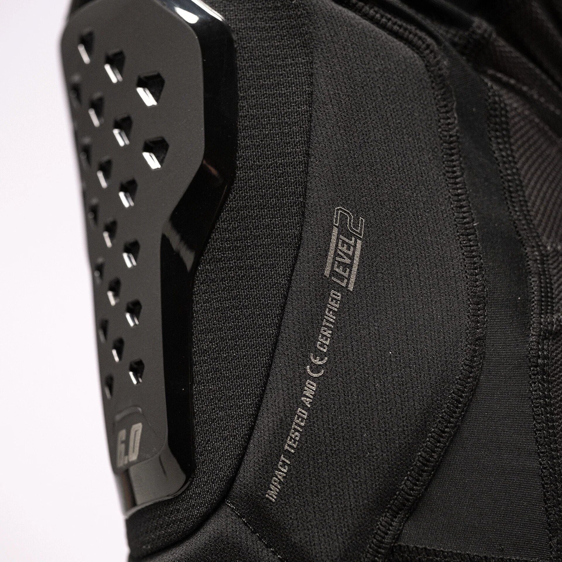 Leatt Guard 6.0 Evo knee guard 2026